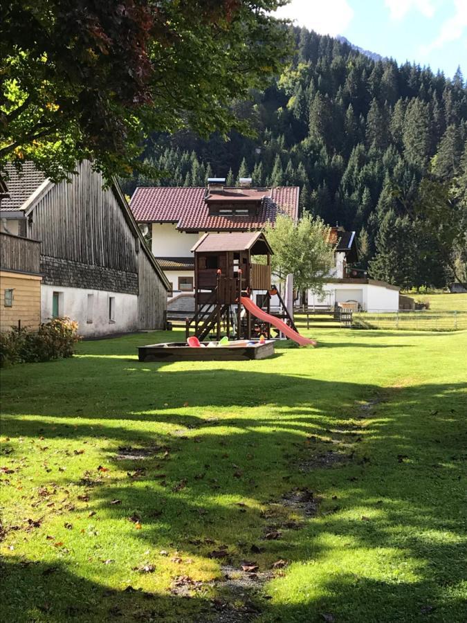 Ferienwohnung Pony-Ziegen-Hasen-Ranch Bichlbach Exterior foto